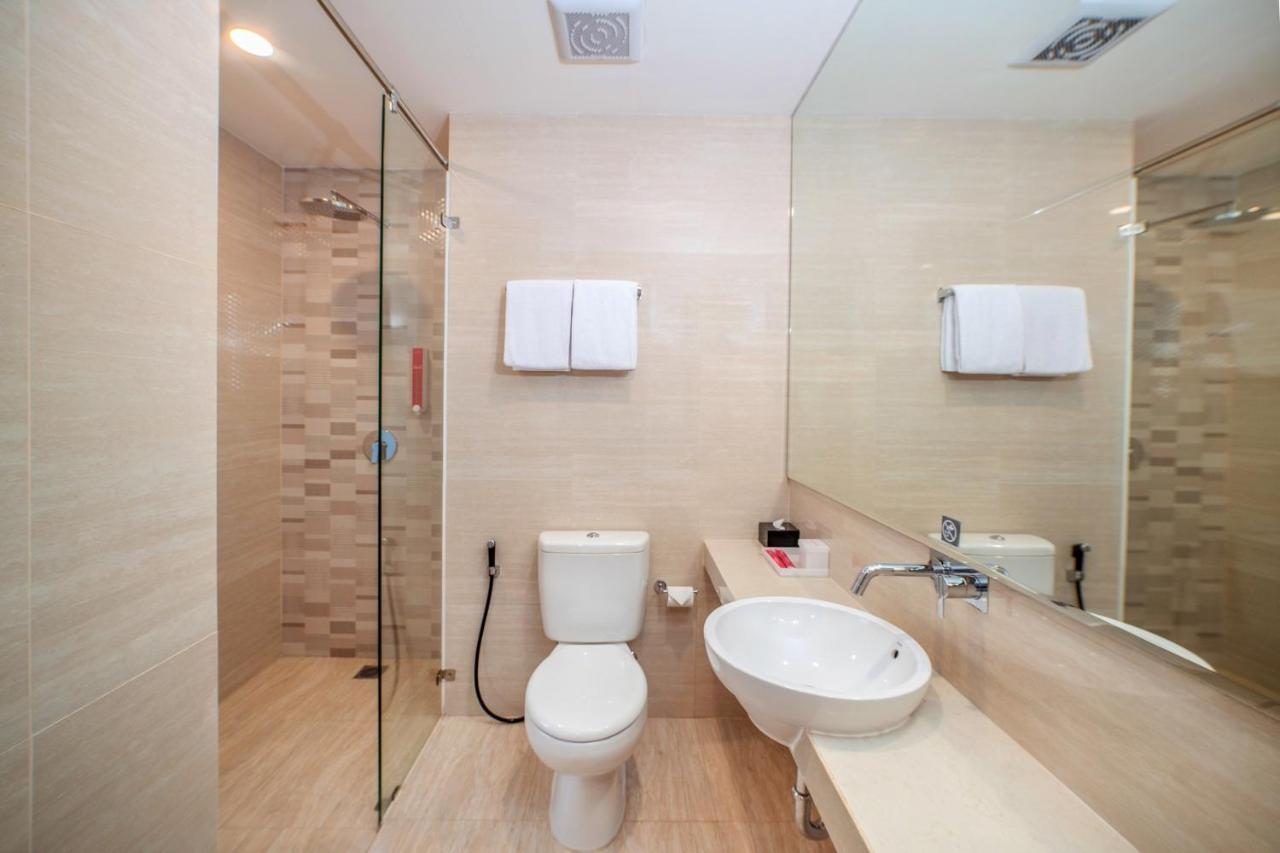 Favehotel Bitung Экстерьер фото